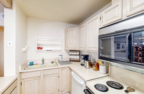 Incline Village House | Adventurer's townhome near Lake Tahoe, skiing - wood-burning fireplace & W/D