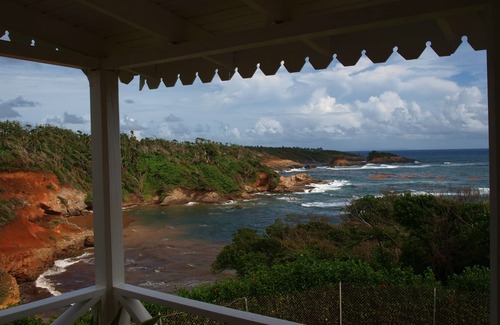 Calibishie Villa | ADVENTUROUS, SECLUDED VILLA WITH STUNNING VIEWS