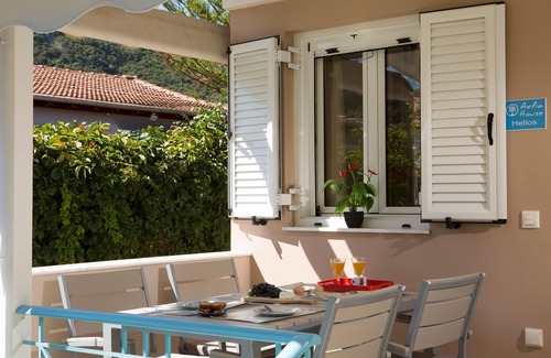 Agios Ioannis House | AELIA HOUSE - HELIOS - With The Power Of Sun & The Simplicity Of The Olive Tree