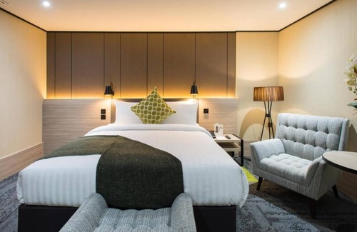 Heathrow Villages Hotel | Aerotel London Heathrow Airport Terminal 2-3