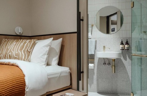Mascot Hotel | Aerotel Sydney - Inside International Terminal Airport
