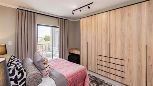 Greater Johannesburg Metropolitan Area Apartment | Aesthetic modern apartment