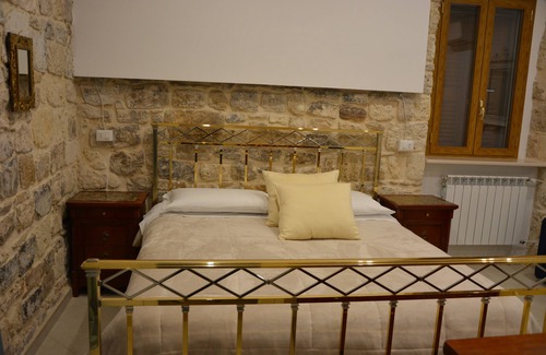 Old Town House | AFFITTACAMERE DIMORA DEL CARMINE