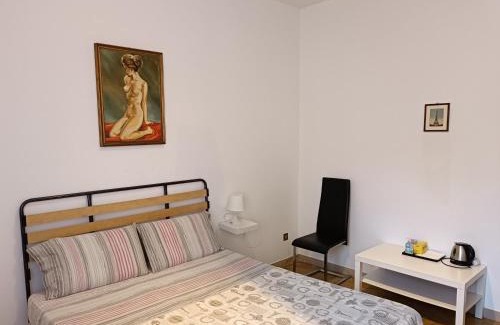 Historic Center Bed & Breakfast | Affittacamere Pratello 97