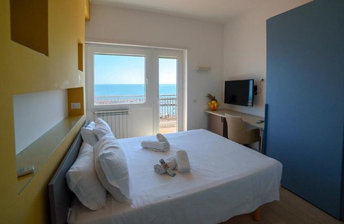 Quartiere XXXIII Lido di Ostia Ponente House | Affittacamere Sunset