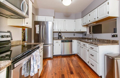 Rapid City House | Affluent neighborhood, Solarium, Sleeps 12