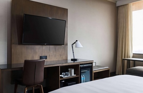 Nashville Resort | Affordability Meets Comfort! Short Drive to Adventure Science Center, w/Pools