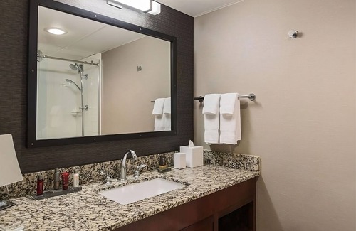 Nashville Resort | Affordability Meets Comfort! Short Drive to Adventure Science Center, w/Pools