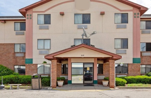 Portage House | Affordability Meets Comfort! Pets Allowed, Free Parking Onsite