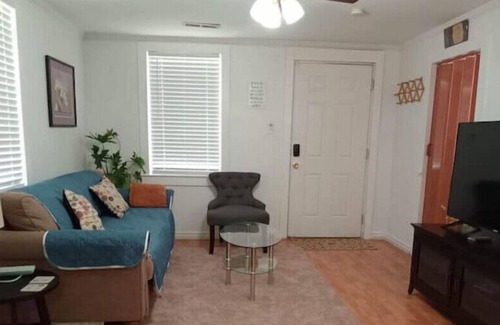 Parker House | Affordable 2 Bedroom Home In Greenville