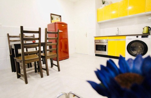 Leopoldstadt Apartment | Affordable 2BR +1LR 10 Min to St. Stephen's