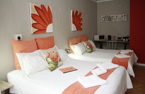Fichardt Park Cabin | Affordable Accommodation in Bloemfontein