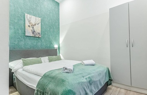 Mariahilf Hotel | Affordable and Beautiful Room Near Hauptbahnhof