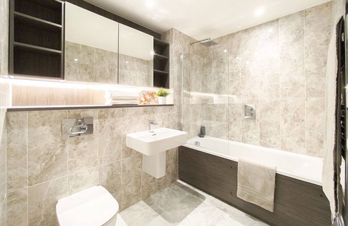 Manchester Apartment | Affordable and luxurious night stay in a luxurious two bed apartment