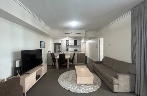 Brisbane Central Business District Apartment | Affordable CBD 2Beds + Ducted AC Walk 2 everything