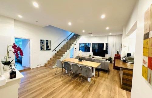 Manly Vale Apartment | Affordable Luxury Stay Near Manly Beach