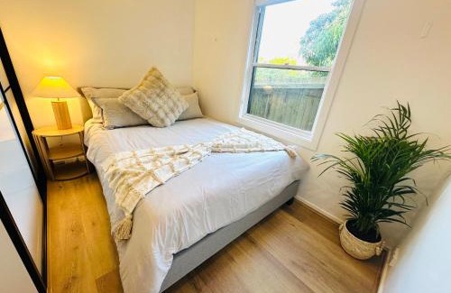 Manly Vale Apartment | Affordable Luxury Stay Near Manly Beach