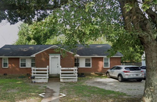 Newport News House | Affordable Newport News. Sleeps 6, easy Shipyard access