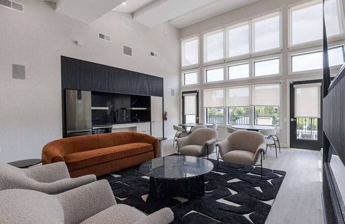 Princeton Meadows Apartment | Affordable Plainsboro Stay! Close to Trader Joes & Whole foods