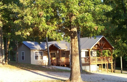 Gamaliel House | Affordable, Private, Norfork Lake View Home - Walk to water's edge! Super Nice!