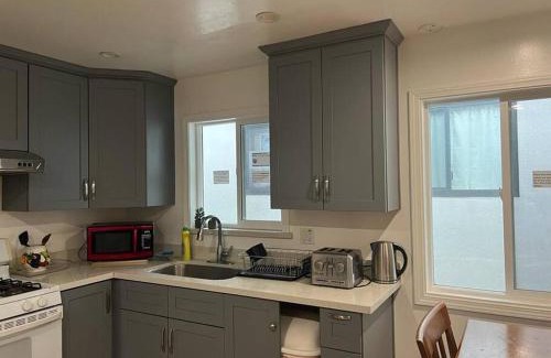 St. Francis Apartment | Affordable Private Rooms with Shared Bath Kitchen near SFO (SA)