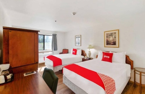 Portage Hotel | Affordable Stay Along I-94 Near Chicago & Indiana Dunes National Park