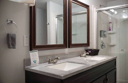 Des Moines Apartment | Affordable Studio, Pet Friendly, Near Airport