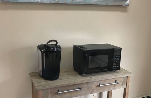 Mashpee Apartment | Affordable Sunny Queen Studio Apartment with Private Entrance and Fast WiFi