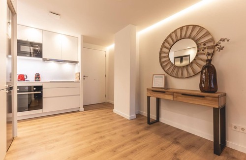 el Mercadal Apartment | Afra - Holiday Apartment in Girona | Bravissimo