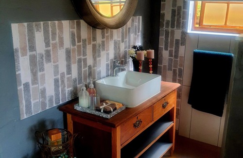 Mookgopong House | Africa s Eden Guesthouse