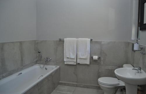 Fichardt Park House | African Sands Guesthouse LOAD SHEDDING FREE