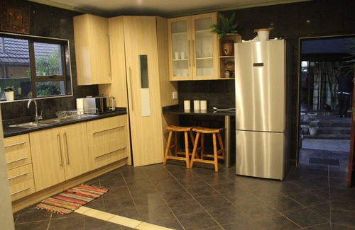 Germiston House | Afro Rasta Kumusha is a home away from home with a loving Rasta Family. Peace!