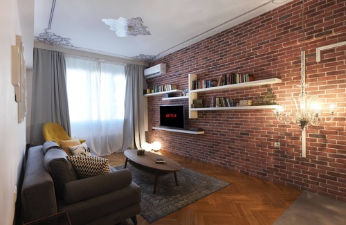 Omonia Apartment | Ag.Konstantinou 7os · Centrally Athenian Apartment