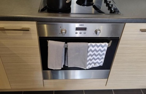 Greenhithe Apartment | Agility court