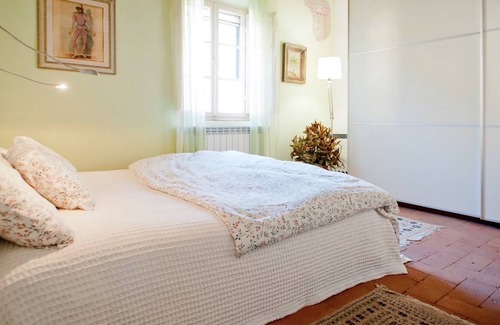 San Giuliano Terme Apartment | Agnano: Apartment/ flat - Agnano