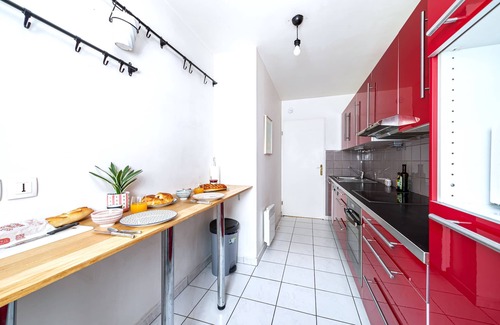 Saint-Ouen Apartment | Agréable & Spacieux, Paris 10 min + Parking Privé