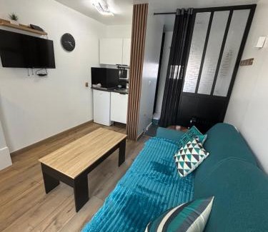 Gare-Jouvenet Apartment | Agréable studio avec terrasse