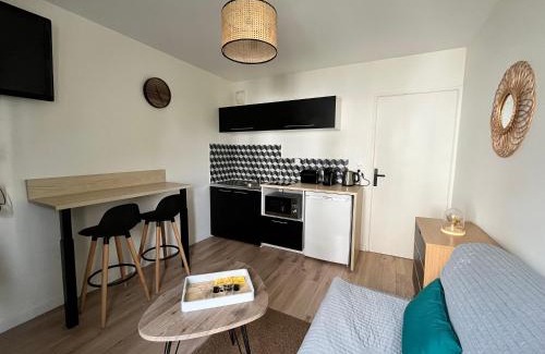 Quai de la Fosse Apartment | Agréable Studio Calme - Proche Tramway et Centre