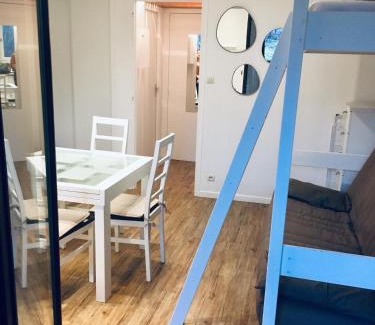 Bagneres-de-Luchon Apartment | Agréable studio neuf avec vue + parking gratuit