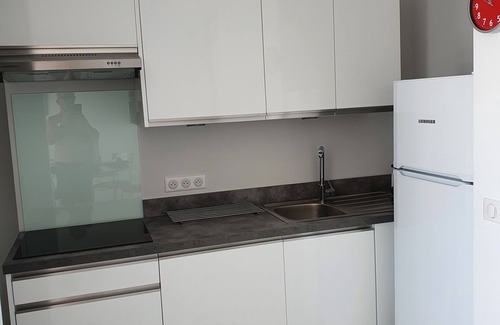 Cros-de-Cagnes Apartment | Agréable T2 Climatisé, Accès Piscine Privée, 6eme Avec Ascenseur, vue mer à 50 m