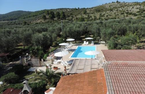 Mandrione House | Agriturismo Azzarone