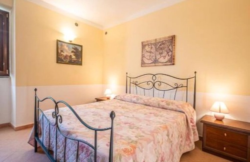 Bolsena Other | Agriturismo L'Elce: Apartment with Terrace