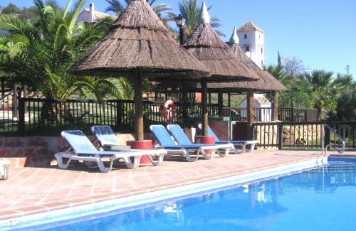 Tolox House | Agro tourism house Gauguin with pool Finca el Moralejo TOLOX
