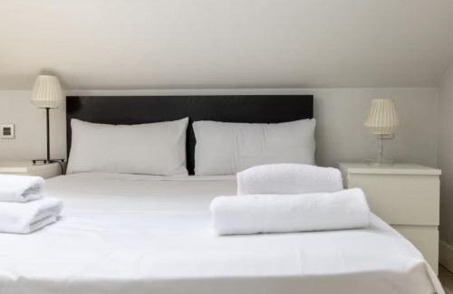 Guindalera Apartment | AH- Descubre Madrid desde un ático con estilo acogedor