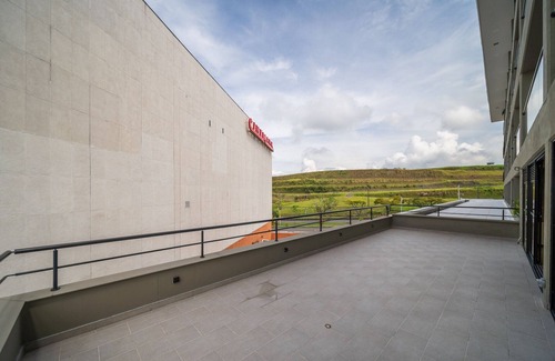 Pereira House | |Ahead| Peaceful Loft with parking and AC