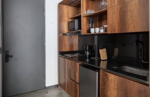 Pereira House | |Ahead| Spacious Loft with balcony and parking