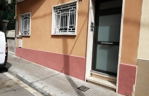 Sant Joan Despi Condo | Ahllenrock: Like a hotel, but only for you!