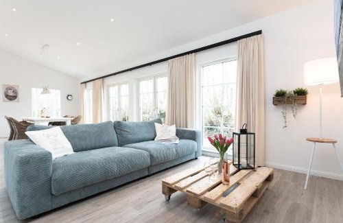 Blekendorf House | Ahoi Lee