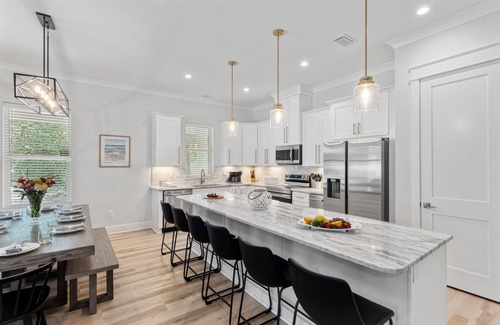 Emerald Waters Village House | Ahoy Matey - Stunning Custom Built 5 Bed/4.5 Bath Beach House