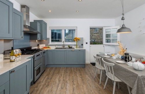 St Ives Cottage | Ahoy There - Three Bedroom Cottage, Sleeps 6
